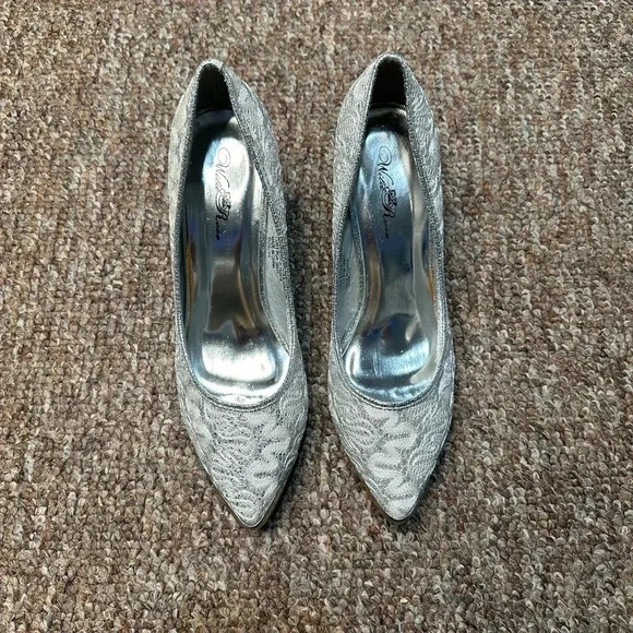 Wild Rose bedazzled NWOT size 10 - Picture 5 of 8